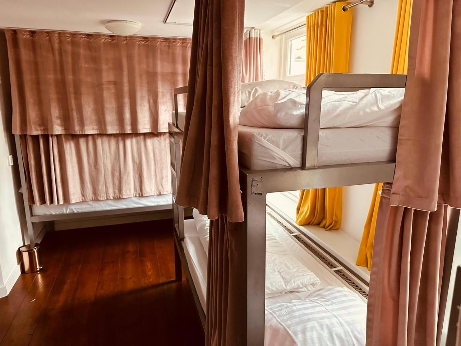 Room Mate Hostel Amsterdam 잔담 외부 사진