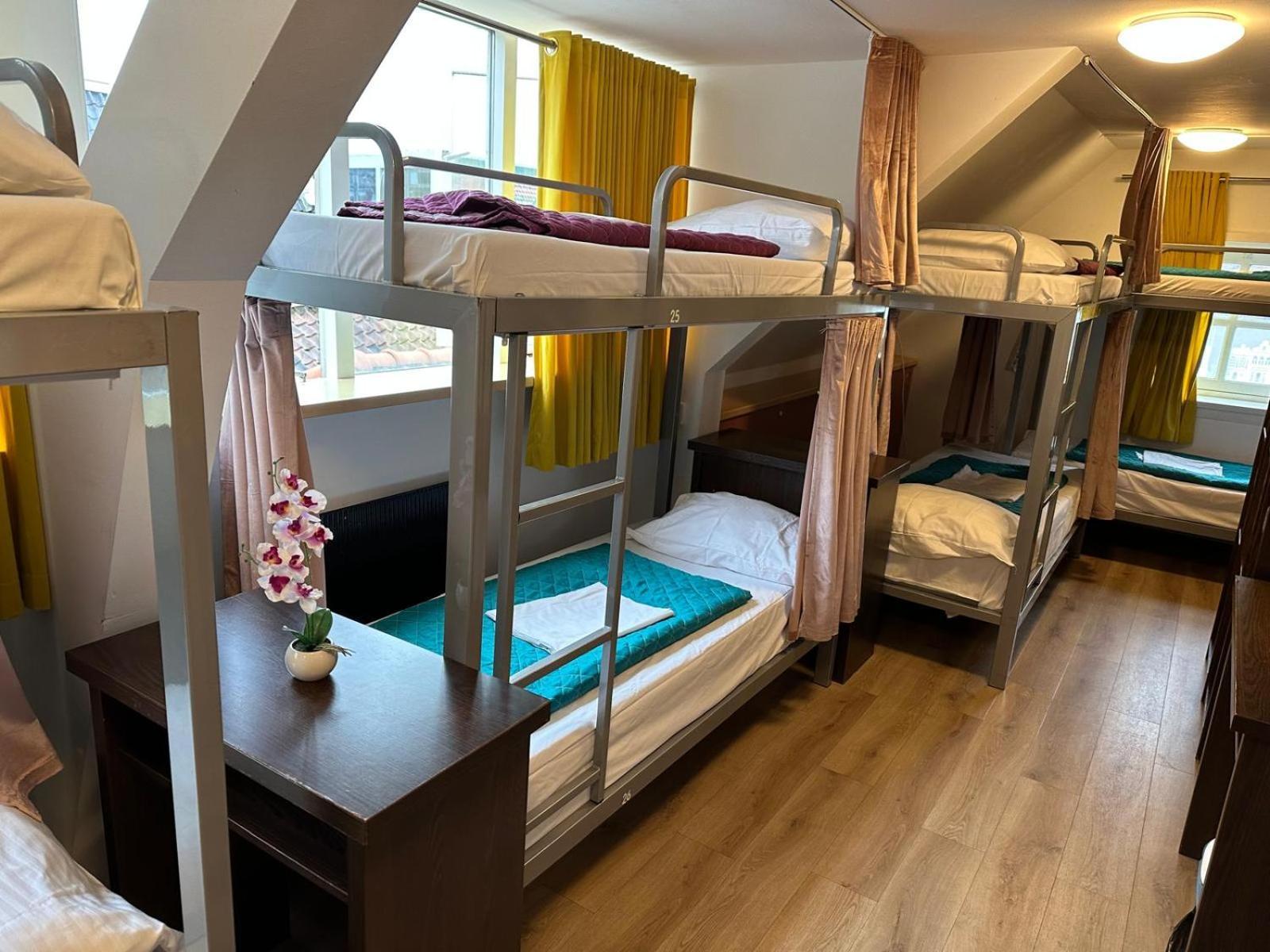 Room Mate Hostel Amsterdam 잔담 외부 사진